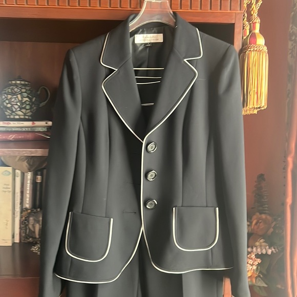 Tahari Pants - Tahari navy blue three button pant suit with white piping